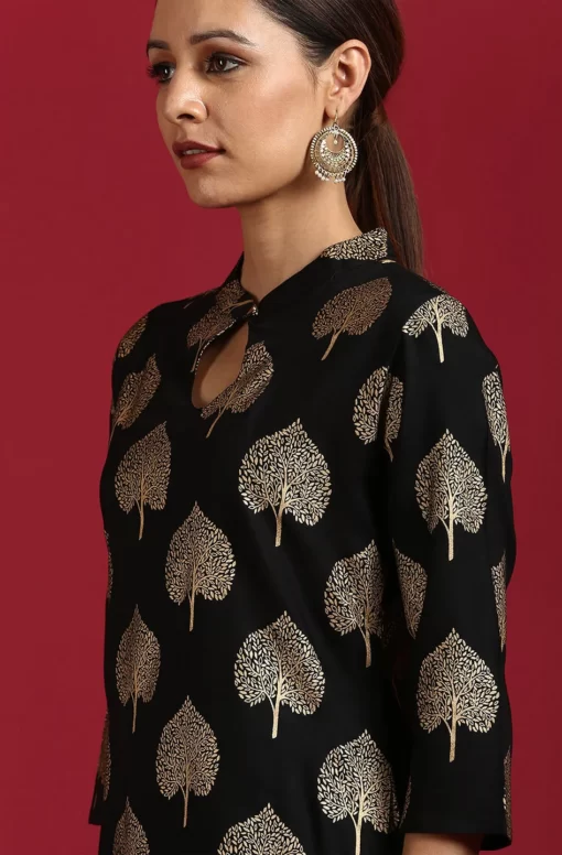 Black Rayon Botanical Print Straight Kurta - Image 3