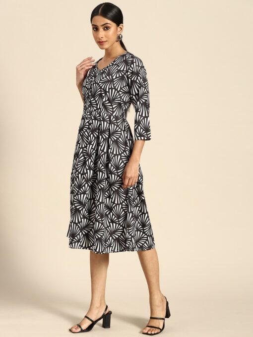 Black Printed Midi  Dress